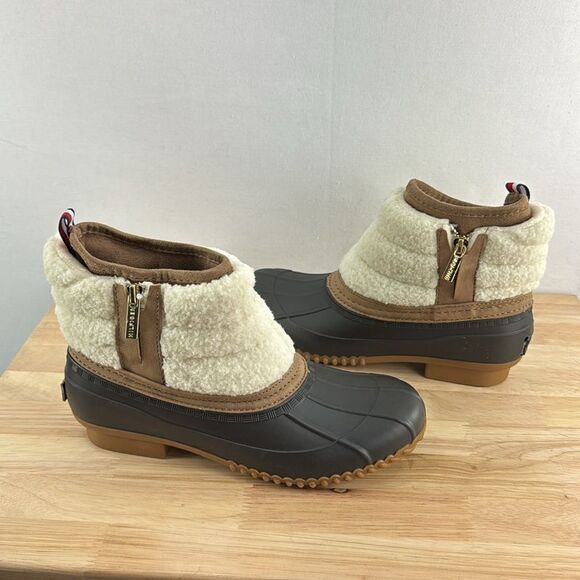 Tommy Hilfiger Roana Duck Boots- Dark Brown- Size 7 M (Medium)- NIB - Picture 7 of 9